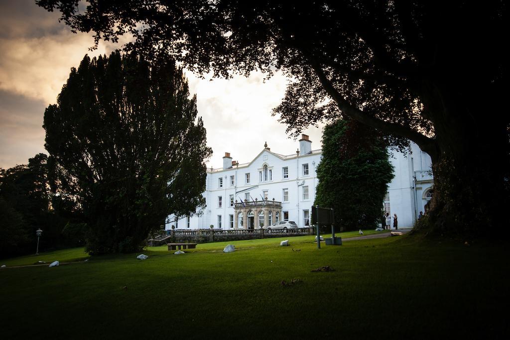 Court Colman Manor Vendégház Bridgend  Kültér fotó